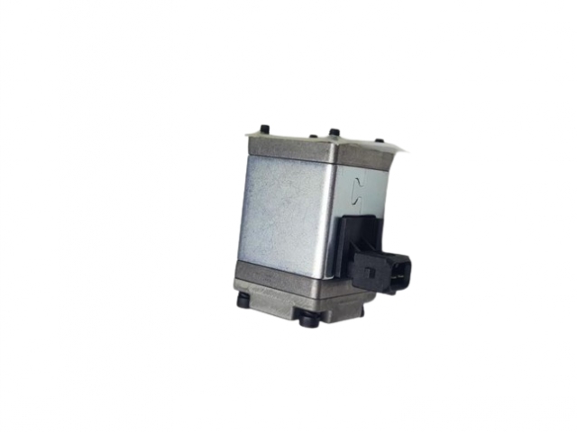 NEW HOLLAND 82012223 SOLENOID